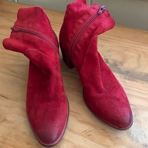 Strategia red suede booties
